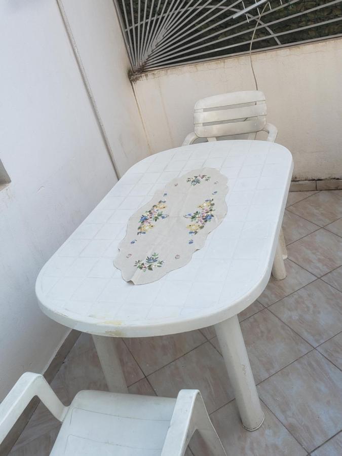 טיראנה Hostel Oakland מראה חיצוני תמונה