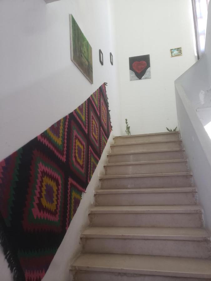 טיראנה Hostel Oakland מראה חיצוני תמונה